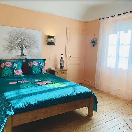 Guest house Domaine Des Ondes 3*